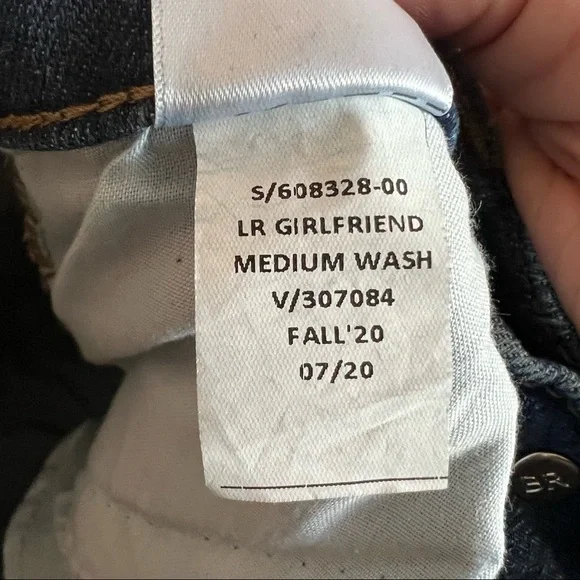 Banana Republic Factory Petite Light Wash Girlfriend Denim Jeans - Picture 8 of 8